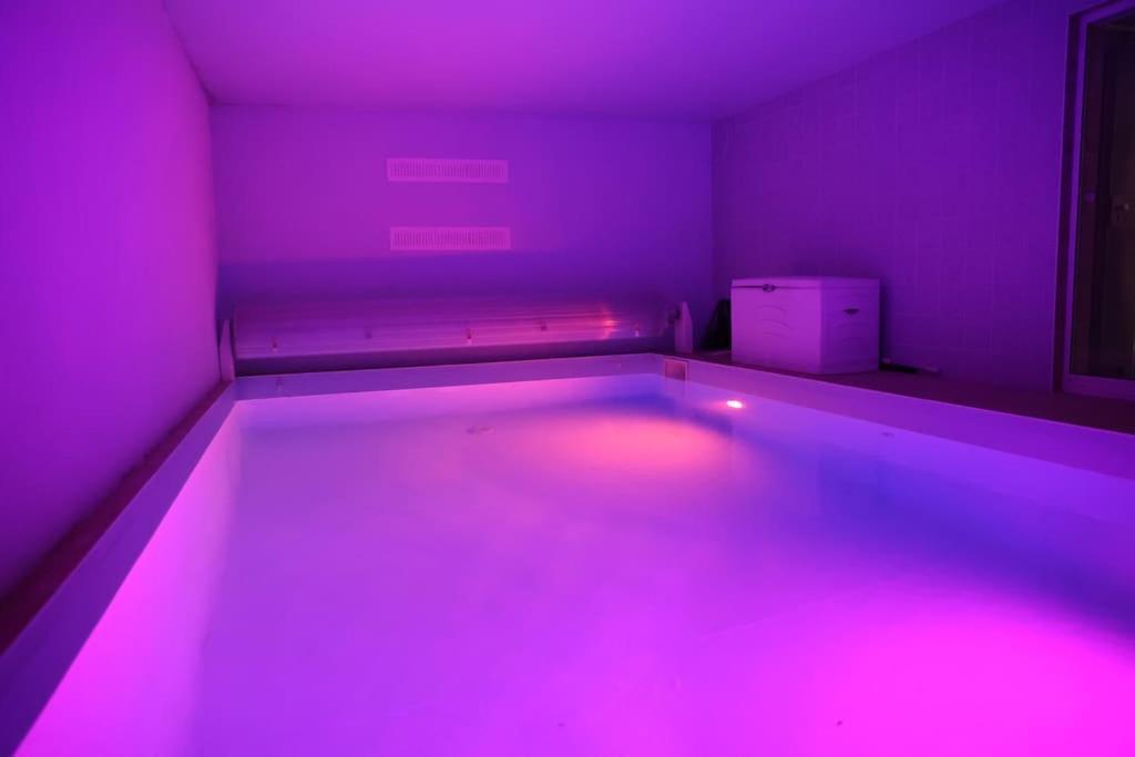 Villa Avec Piscine Interieure Holtzheim Eksteriør billede