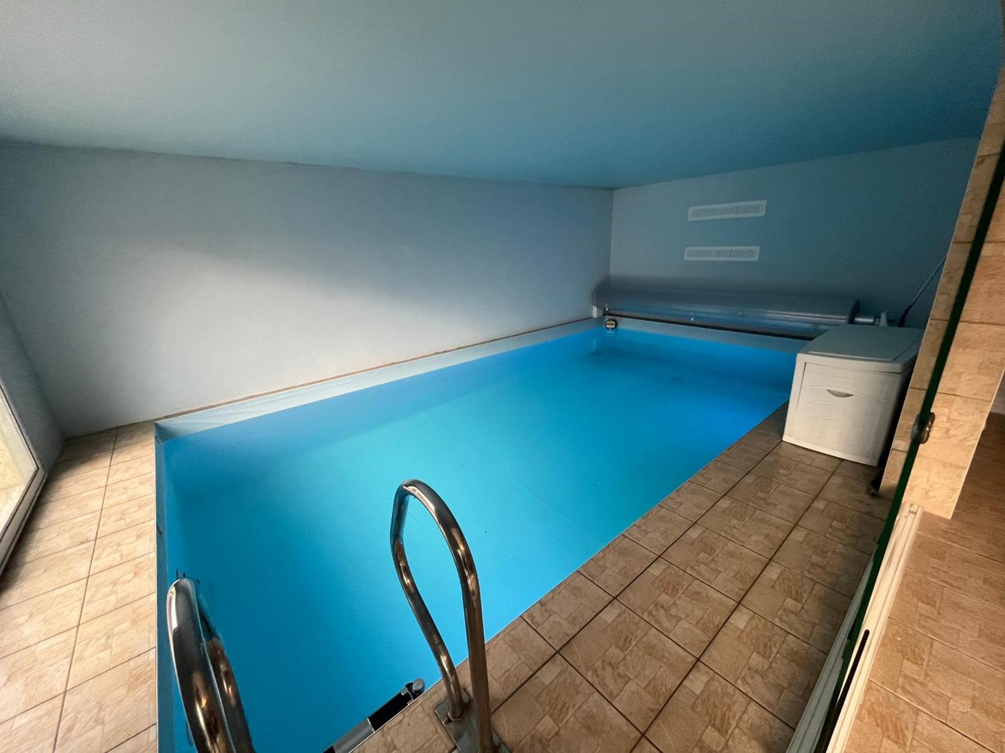 Villa Avec Piscine Interieure Holtzheim Eksteriør billede