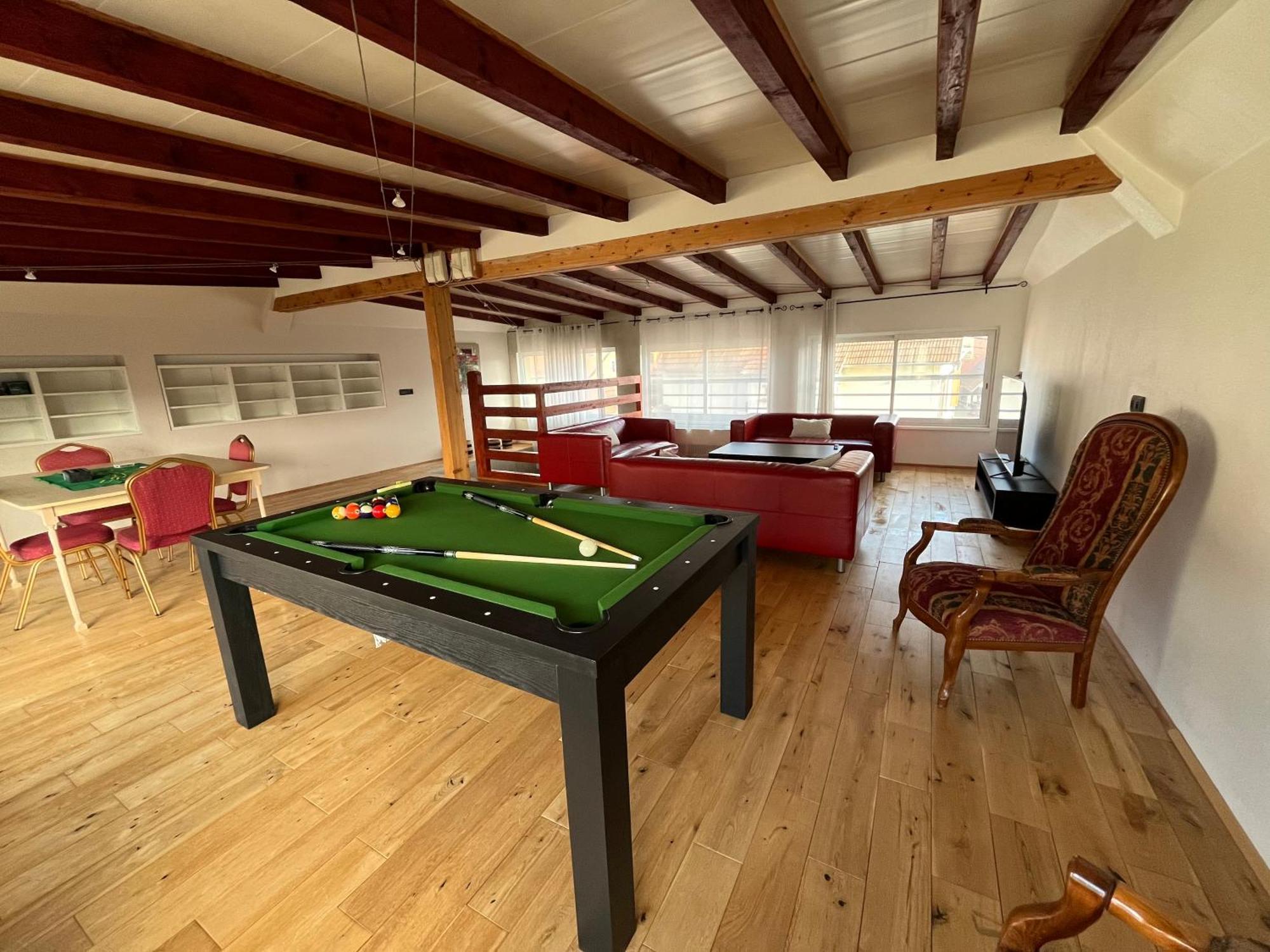 Villa Avec Piscine Interieure Holtzheim Eksteriør billede